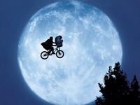 E-T-The-Extra-Terrestrial-et-the-extra-terrestrial-928616_1024_768.jpg